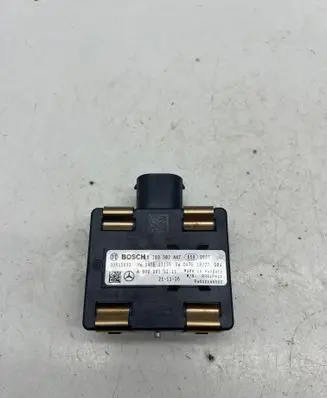 Mercedes-Benz EQA Distronic sensor radar A0009055211 0203302447 39R15832