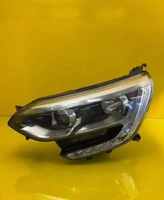 Renault Megane IV Headlight/headlamp 260603157R