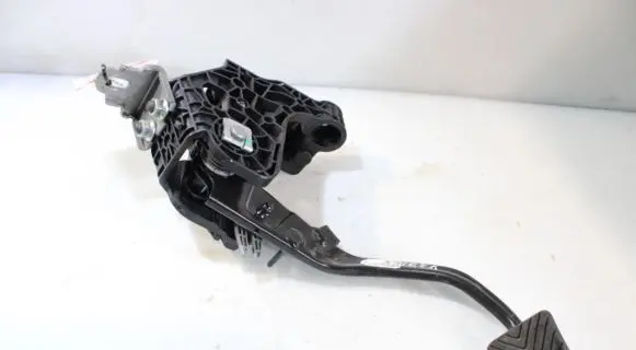 KIA Ceed Clutch pedal 