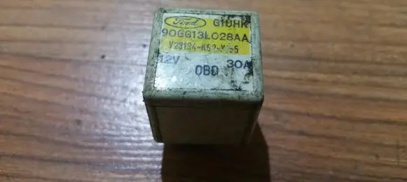 Ford Fiesta Other relay 90gg13l028aa v23134-k52-x155