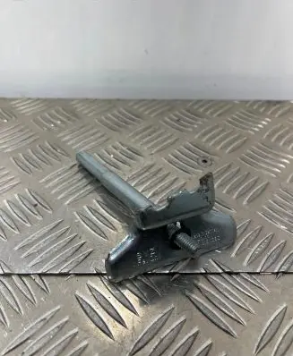 Audi Q7 4L Battery bracket 7L0915138C