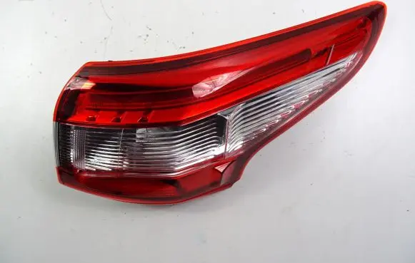Nissan Qashqai Rear/tail lights 265504EA0A