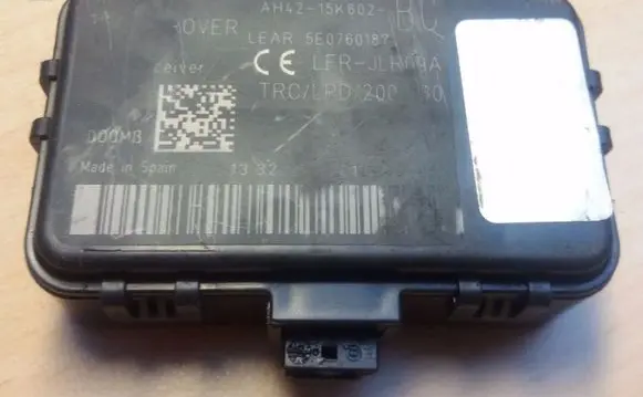 Land Rover Range Rover L322 Antenna control unit AH4215K602