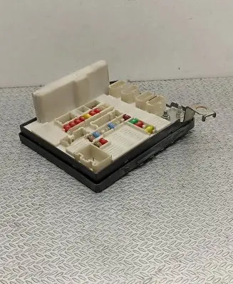 Renault Scenic II - Grand scenic II Fuse module 8200481866 8711080586 519158091
