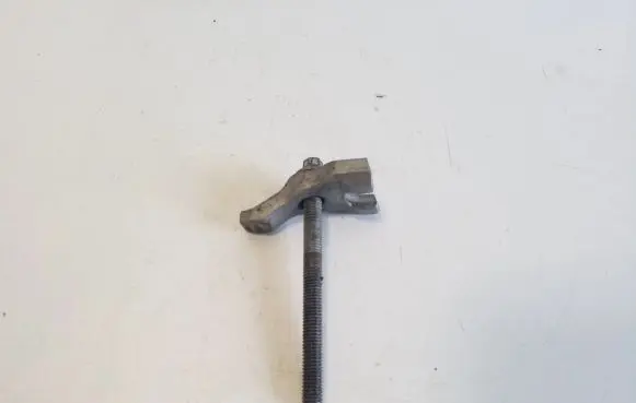 BMW X3 E83 Fuel Injector clamp holder