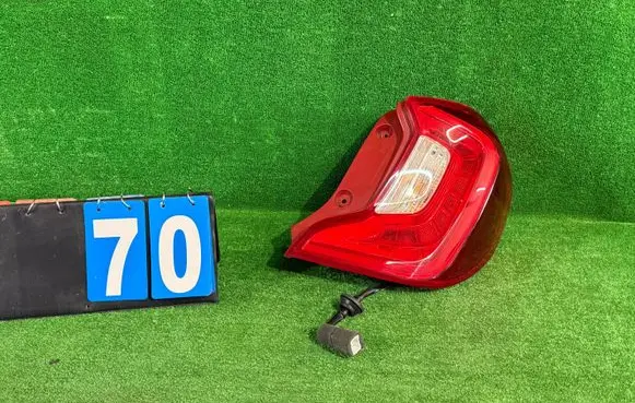 Rear/tail lights