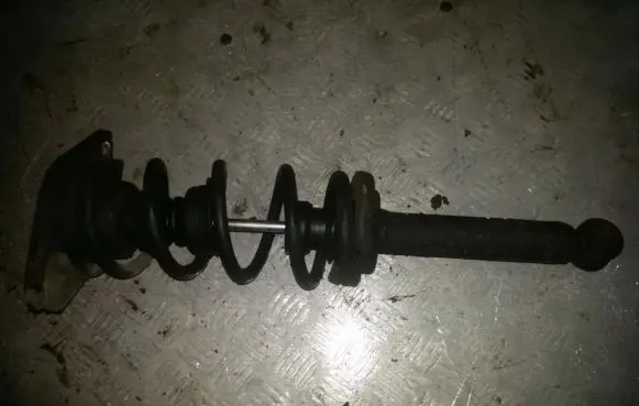 Nissan Almera Tino Rear shock absorber/damper