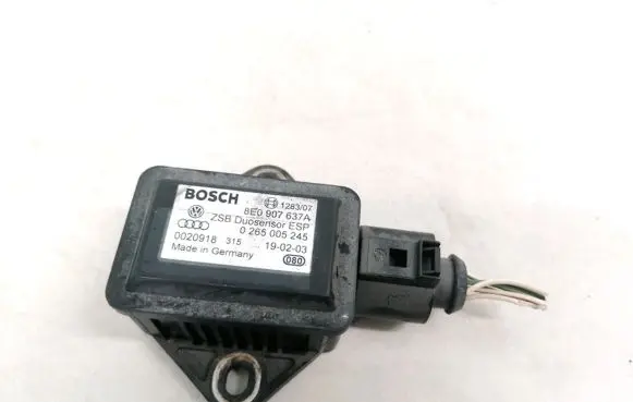 Volkswagen Phaeton ESP acceleration yaw rate sensor 8E0907637A 0265005245