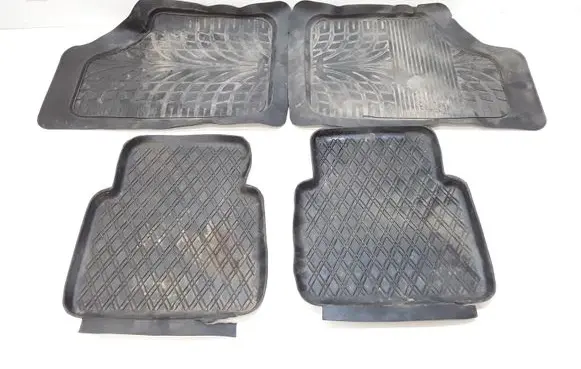 Volvo V70 Car floor mat set 