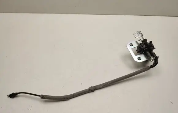 Mercedes-Benz C W204 Seat back rest lock catch A2049200972