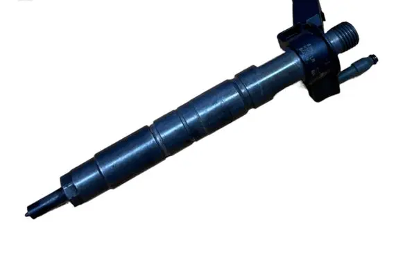 BMW 5 F10 F11 Fuel injector 7805428 0445116024