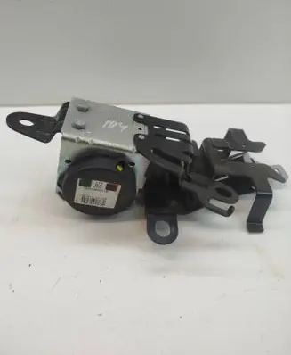 Toyota Verso Third row seat belt 6093414