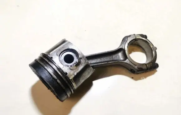 Renault Scenic I Piston with connecting rod