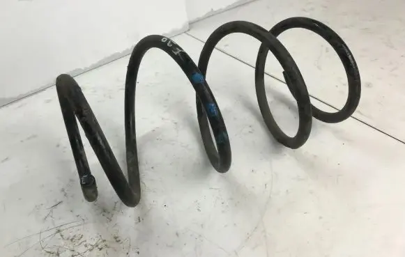 BMW 5 E39 Front coil spring
