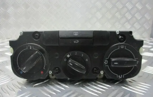 Volkswagen Golf V Interior fan control switch 