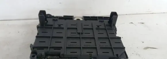 Peugeot 206+ Fuse module 9657608780