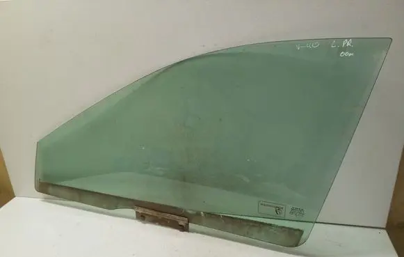 Volvo S40, V40 Front door window glass four-door