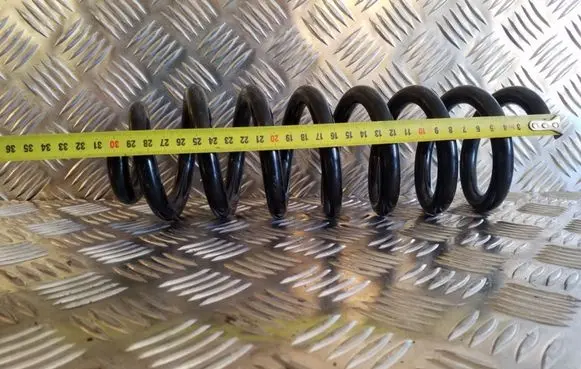 Mercedes-Benz C W205 Rear coil spring