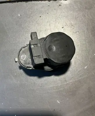 BMW 3 E46 Air flap motor/actuator 35451