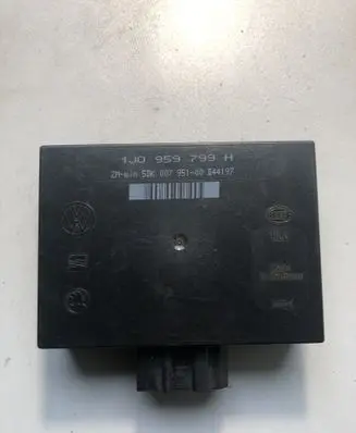Volkswagen PASSAT B5 Comfort/convenience module 1J0959799H