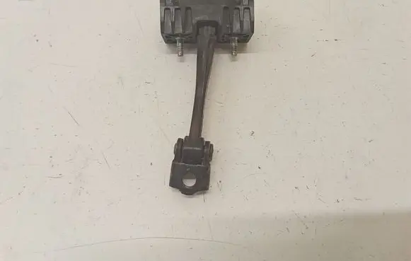 Opel Astra H Rear door check strap stopper 13107851