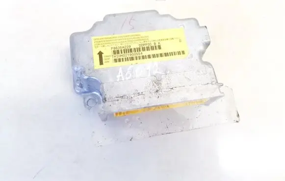 Mitsubishi Lancer X Airbag control unit/module p8635a229