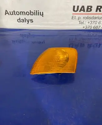 Volkswagen PASSAT B5 Front indicator light 3B0953049