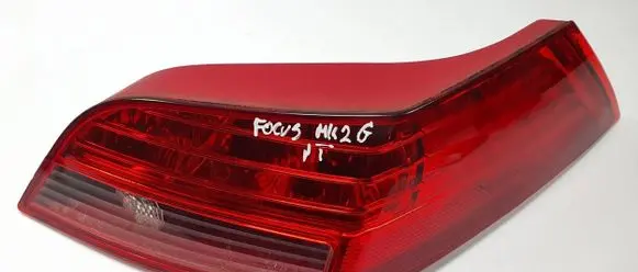 Ford Focus Rear/tail lights 6N41-13404-A