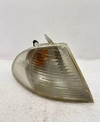 BMW 3 E46 Front indicator light 6902770 0311328004