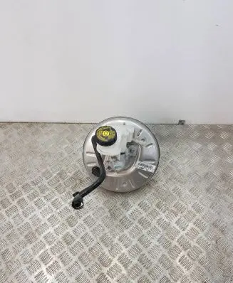 Infiniti Q30 Brake booster A0914300030