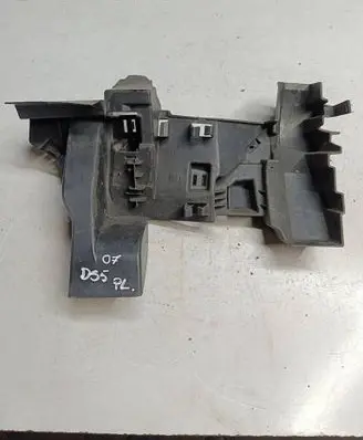 Front bumper mounting bracket