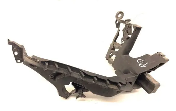 Audi A4 S4 B8 8K Front bumper mounting bracket 8K0805608B