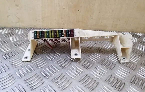 BMW X5 E53 Fuse module 61138383720 8383720