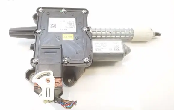 Citroen DS5 Hand brake/parking brake motor 9677589580 0204779503