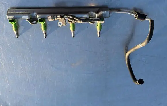 Lexus NX Fuel injector 2325036010 600182203
