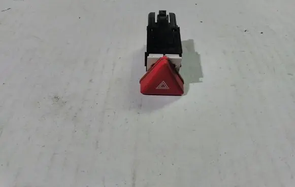 Volkswagen Golf V Hazard light switch 1K0953509A