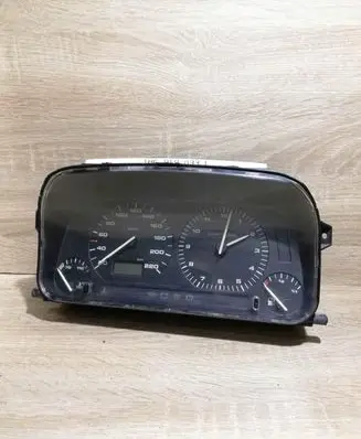 Volkswagen Golf III Speedometer (instrument cluster) 1H6919033L