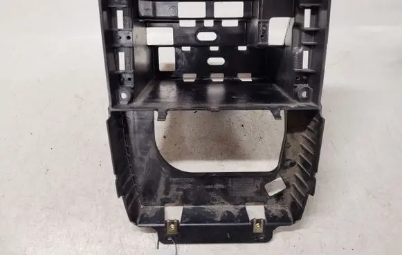 Volvo XC90 Radio/GPS head unit trim 03409622