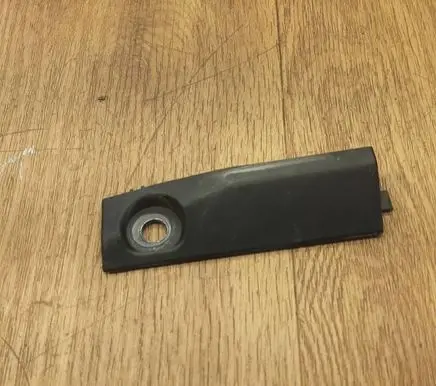 Fender mounting bracket