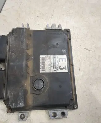 Suzuki Swift II Engine control unit/module 3392072K3 MB1123008282