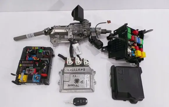 Opel Crossland X Engine ECU kit and lock set 272653444 A2C1444340001
