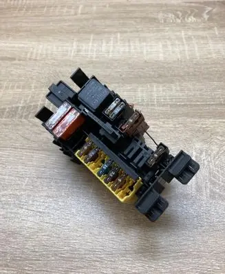 Mercedes-Benz C W205 Fuse box set A2059067200 1639022386