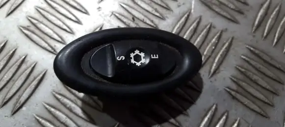 Traction control (ASR) switch
