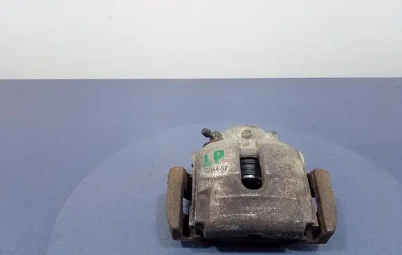 BMW X3 E83 Front brake caliper 044-571522