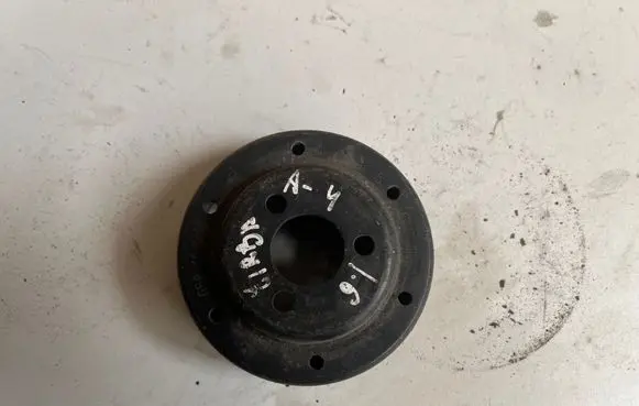 Audi A4 S4 B5 8D Water pump pulley 058119145
