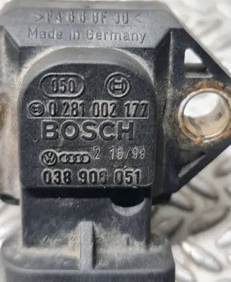 Volkswagen PASSAT B5 Air pressure sensor 0281002177 038906051