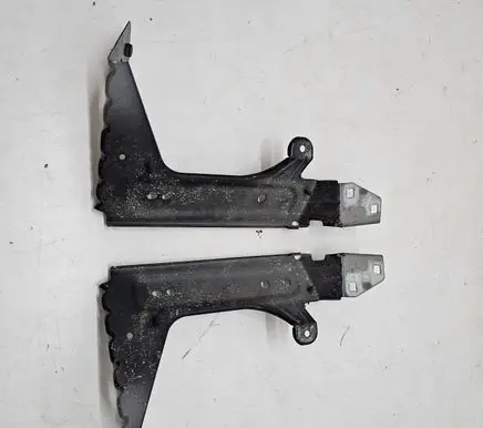 Maserati Grecale Fender mounting bracket