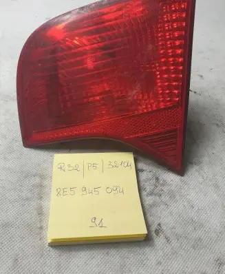 Audi A4 S4 B7 8E 8H Tailgate rear/tail lights 8E5945094