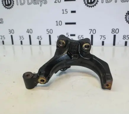 Volkswagen Golf VII Other engine bay part 04L131425A