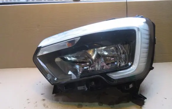 Renault Master II Headlight/headlamp 260607867R